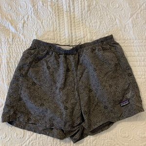 Patagonia Baggies 4 inch inseam size small